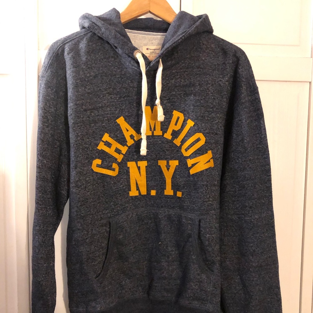 Retro Champion hoodie